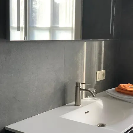 Vanbuggenhoutlaan Bed & Breakfast
